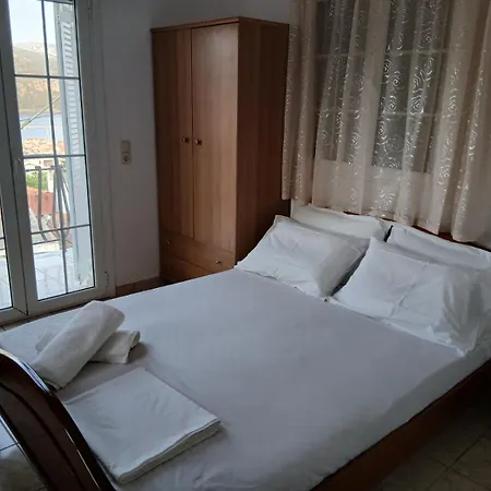 Elena Seaview House *