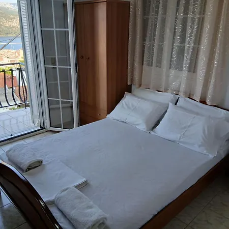 Elena Seaview House Апартаменты